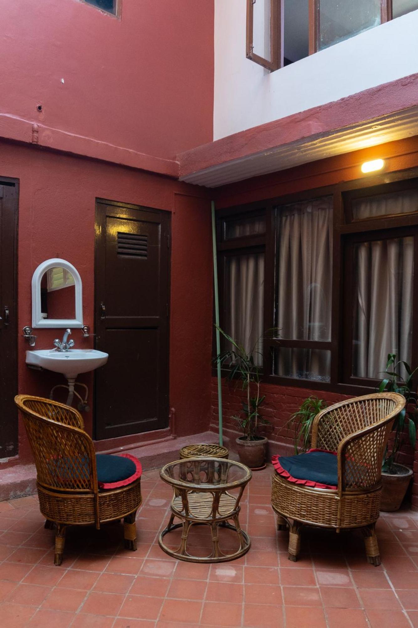 Tulaja Boutique Hotel Bhatgoan Kültér fotó